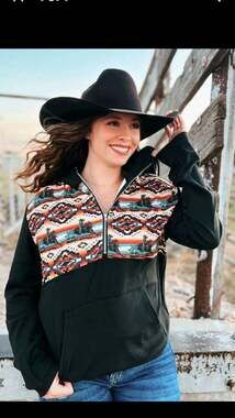 NWT Sterling Kreek "Turn and Burn" Aztec Print Quarter-Zip Hoodie